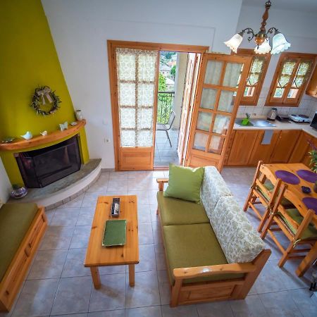 Olive House In Damouchari With A Sea View - Delicious Houses Dış mekan fotoğraf