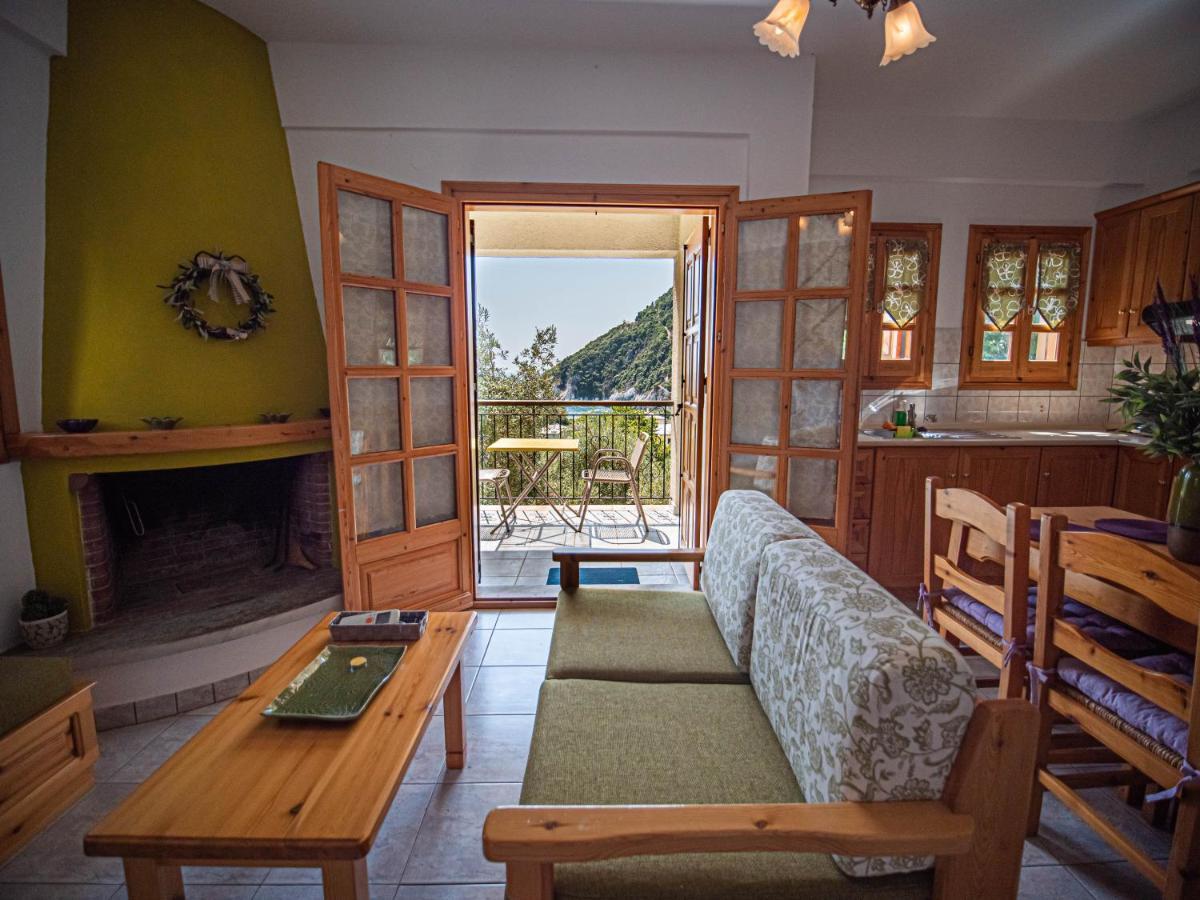 Olive House In Damouchari With A Sea View - Delicious Houses Dış mekan fotoğraf